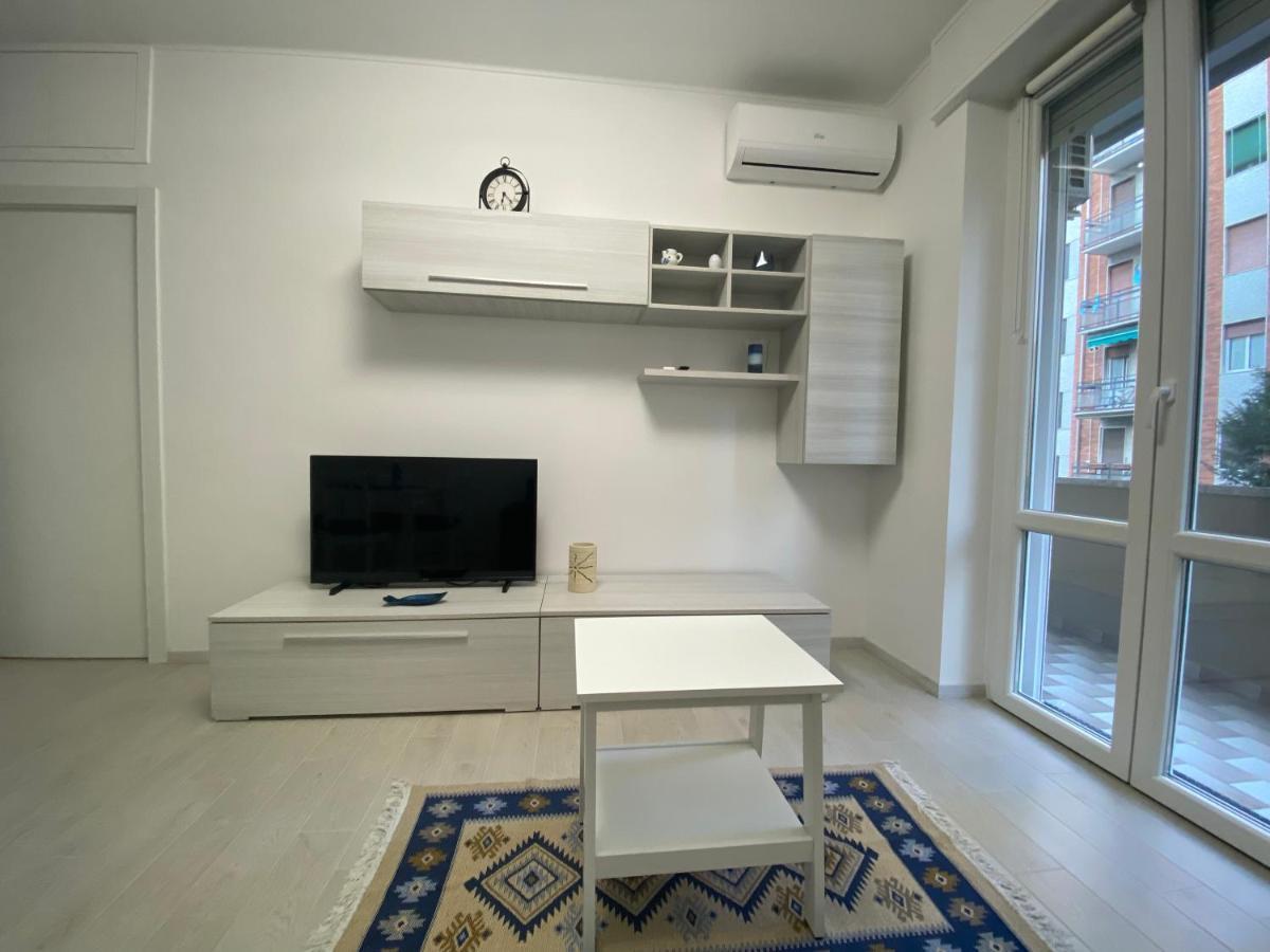 Lady Indigo San Siro Apartment Милано Екстериор снимка